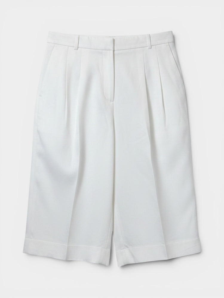 White Pleated Wide-Leg Bermuda Shorts with Cuffs